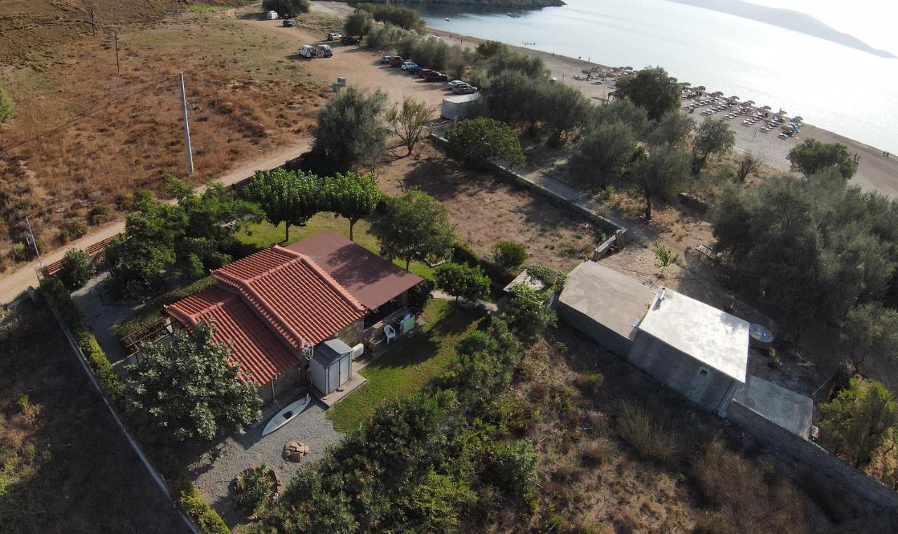 Caviro On The Beach Moúdhros Exterior photo