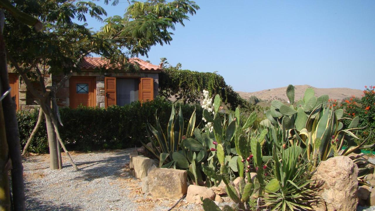 Caviro On The Beach Moúdhros Exterior photo